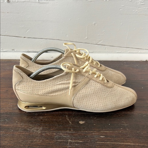 Cole Haan Shoes - Cole Haan Sandshell Suede shoe 9.5B